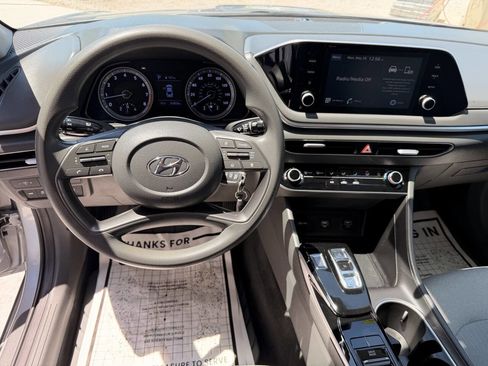 Used 2021 Hyundai Sonata SE FWD image 11
