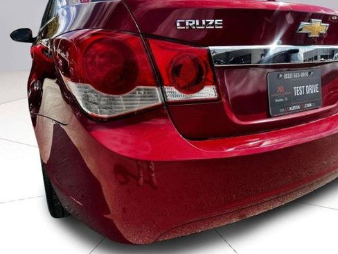 Used 2011 Chevrolet Cruze LT FWD image 15