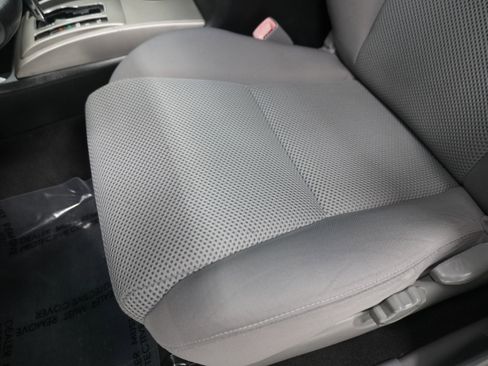 Used 2015 Toyota Tacoma TRD Sport w/ TRD Sport Package image 11