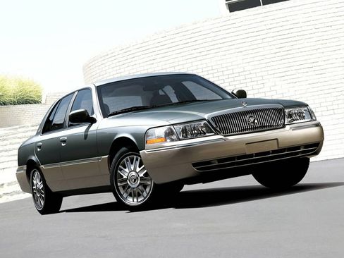 Used 2005 Mercury Grand Marquis LS RWD image 1