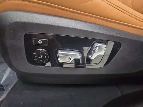 Certified 2025 BMW X5 xDrive40i w/ M Sport Package image 13