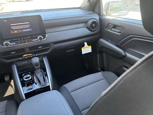 New 2026 Chevrolet Colorado W/T image 24