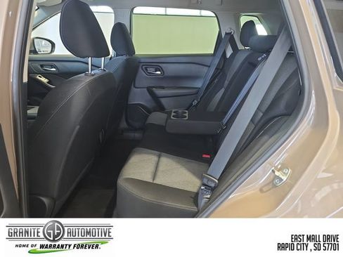 Used 2025 Nissan Rogue SV AWD/4WD image 25