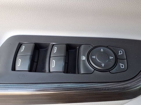 Used 2019 GMC Acadia SLT FWD image 13