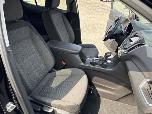 Certified 2024 Chevrolet Equinox LT w/ LPO, Floor Liner Package image 26