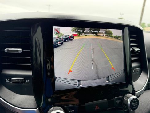 Used 2022 RAM 1500 Big Horn AWD/4WD image 21