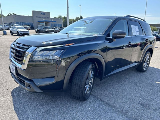 Used 2025 Nissan Pathfinder SV AWD/4WD image 30