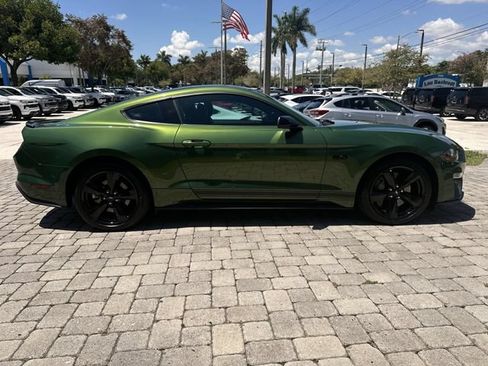 Used 2022 Ford Mustang GT Premium w/ Black Accent Package RWD image 14