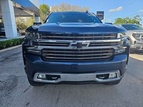 Used 2020 Chevrolet Silverado 1500 High Country w/ Technology Package AWD/4WD image 8