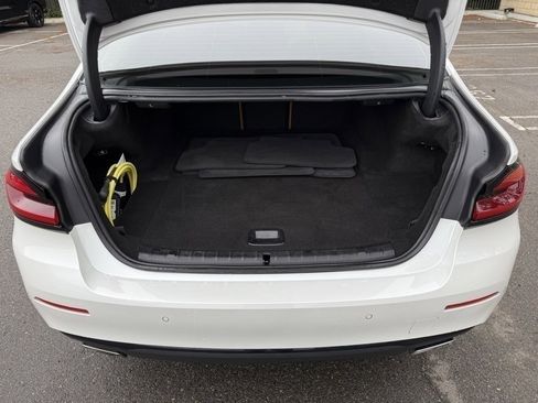 Certified 2023 BMW 530e w/ Convenience Package image 15