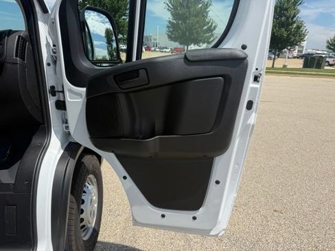 New 2026 RAM ProMaster 2500 w/ Convenience Group FWD image 11