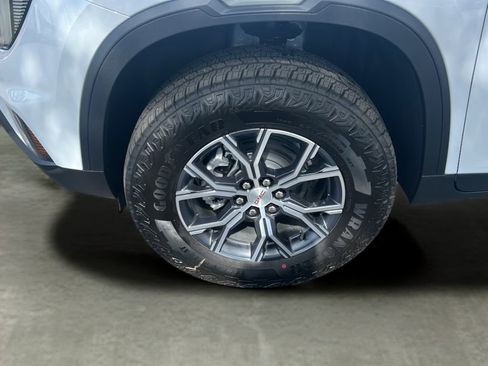New 2026 GMC Acadia AT4 w/ Luxury Package AWD/4WD image 41