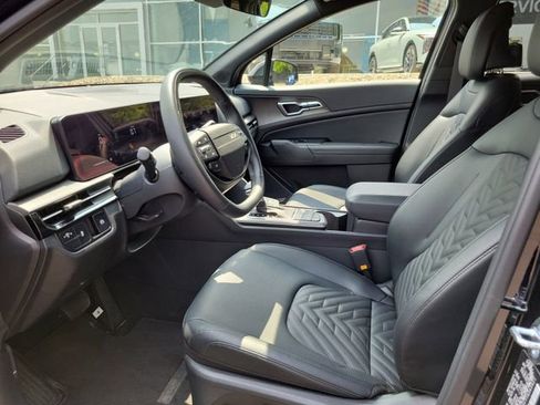 Certified 2026 Kia Sportage X-Line AWD/4WD image 9