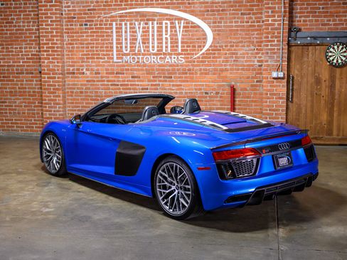 Used 2018 Audi R8 V10 plus image 6