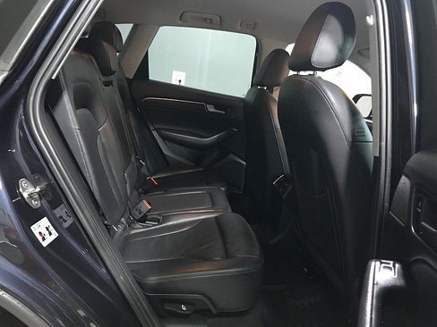 Used 2013 Audi Q5 2.0T Premium w/ Convenience Pkg AWD/4WD image 17