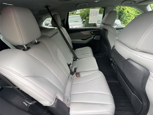 Used 2026 Acura MDX SH-AWD w/ Technology Package image 23