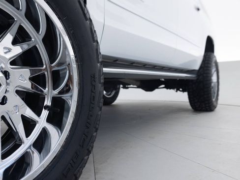 Used 2018 GMC Yukon XL SLT w/ Premium Edition AWD/4WD image 27