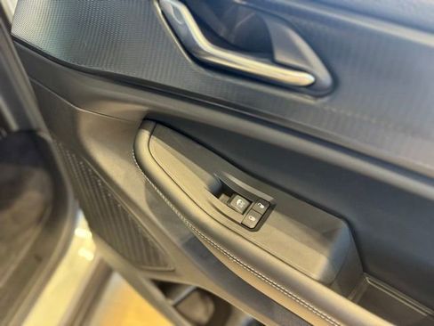 New 2025 Jeep Grand Cherokee L Altitude image 15