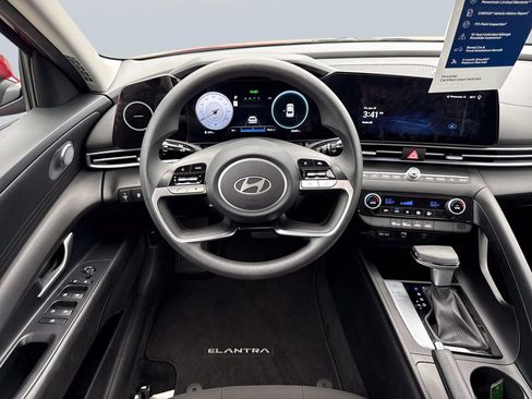 Certified 2024 Hyundai Elantra SEL FWD image 13