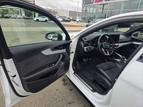 Used 2023 Audi A4 2.0T Premium Plus w/ Premium Plus Package image 21