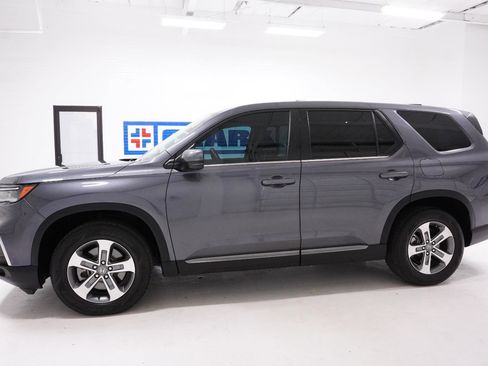 Used 2023 Honda Pilot EX-L image 11