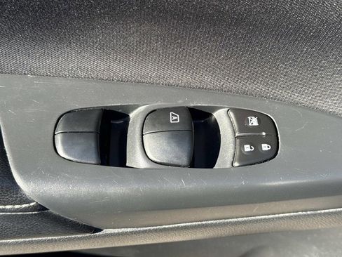 Used 2016 Nissan Sentra SV image 18