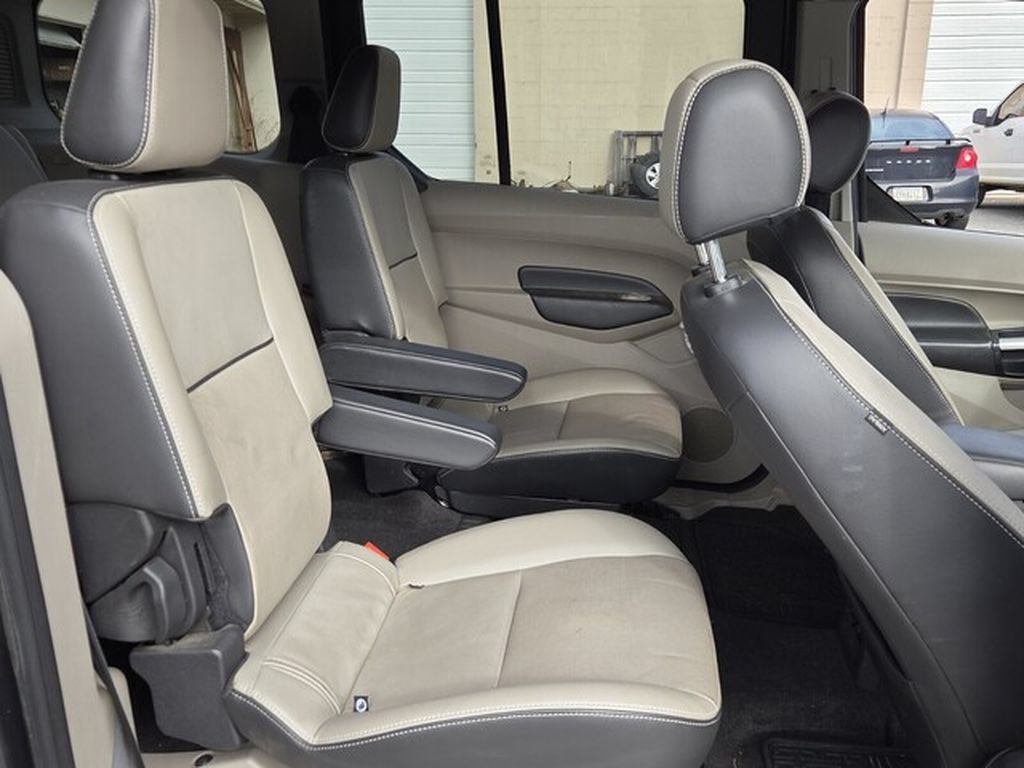 Used 2016 Ford Transit Connect Titanium FWD image 16
