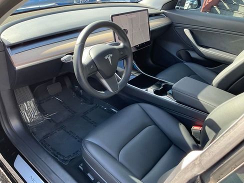 Used 2018 Tesla Model 3 Long Range image 6