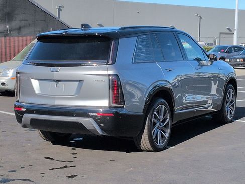 Used 2026 Cadillac Vistiq Sport w/ LPO, Floor Liner Package image 10