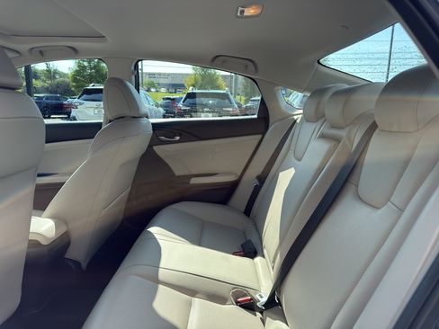Used 2022 Honda Insight Touring image 10