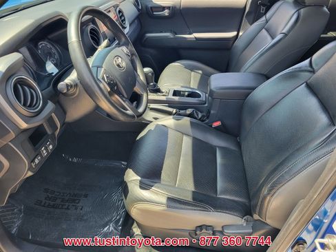 Used 2017 Toyota Tacoma TRD Sport RWD image 10