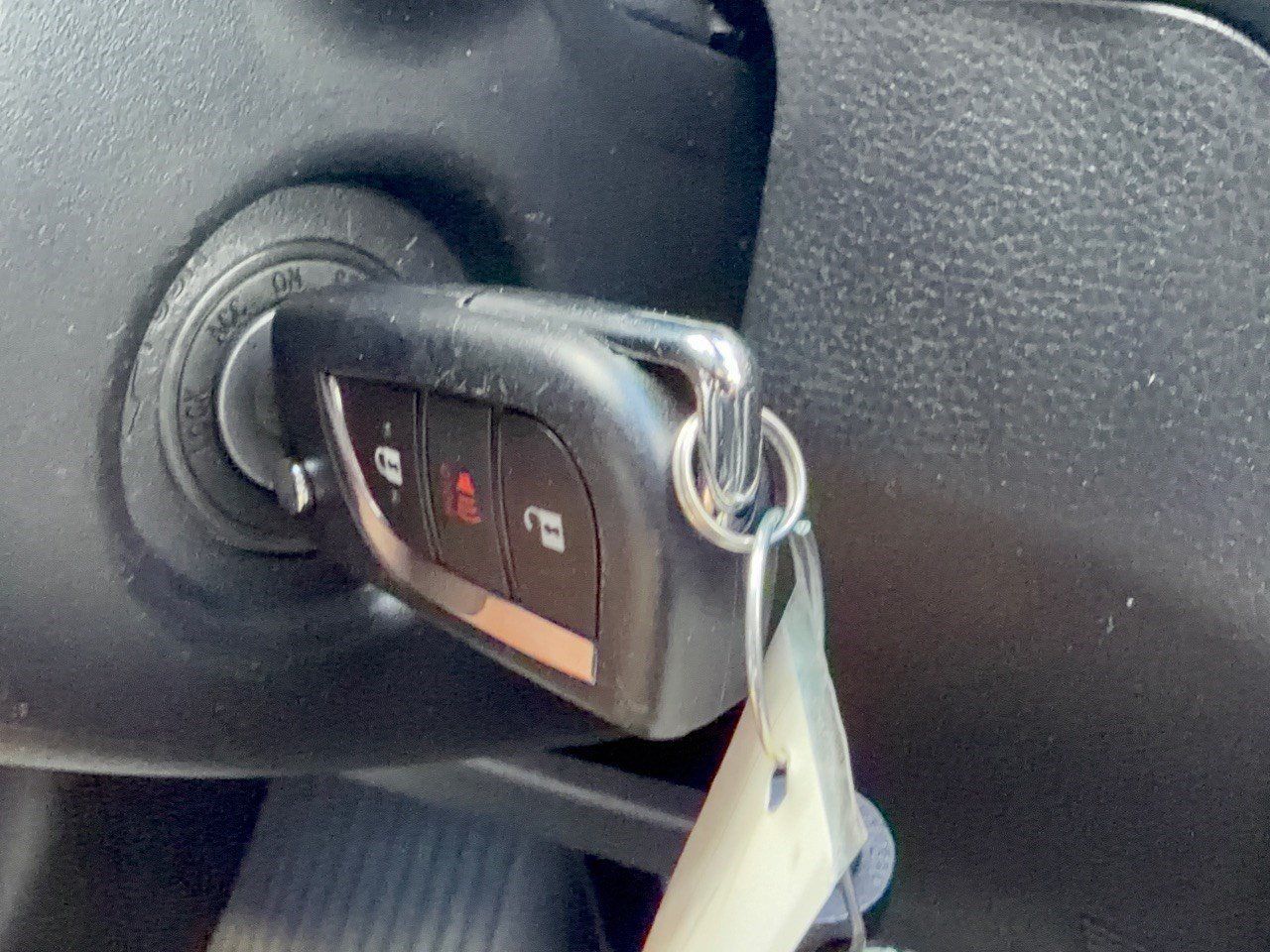 Used 2023 Toyota RAV4 LE AWD/4WD image 20