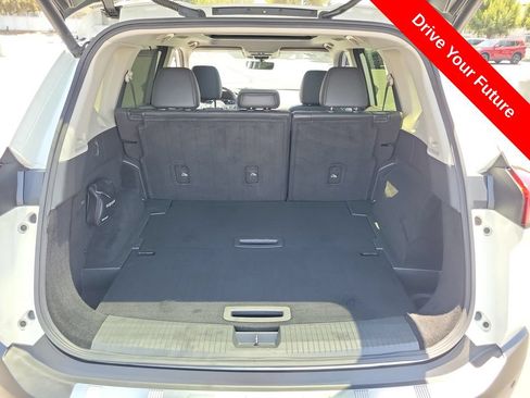 Used 2023 Nissan Rogue SL w/ SL Premium Package FWD image 28