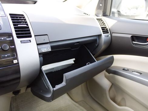 Used 2005 Toyota Prius FWD image 28