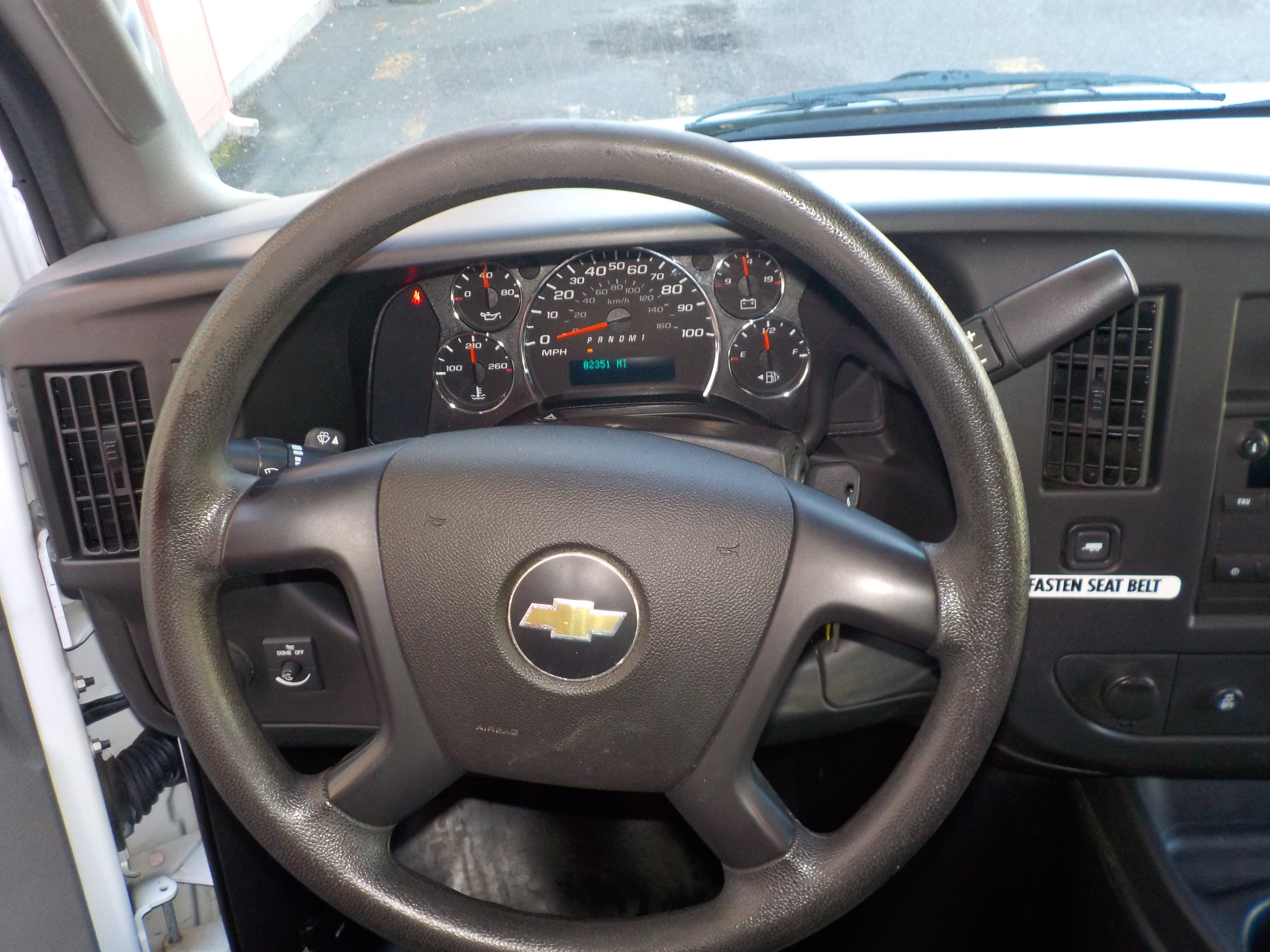 Used 2016 Chevrolet Express 2500 RWD image 17