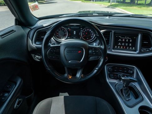 Used 2020 Dodge Challenger GT w/ Driver Convenience Group AWD/4WD image 17