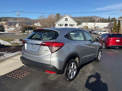 Used 2020 Honda HR-V LX image 7