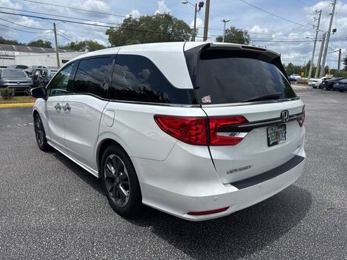 Used 2022 Honda Odyssey Elite image 3