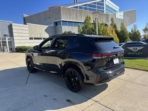 New 2026 Volkswagen Tiguan SE R-Line image 5