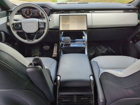 Used 2024 Land Rover Range Rover Sport Autobiography image 13