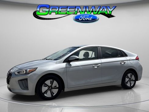 Used 2020 Hyundai Ioniq Blue FWD image 1