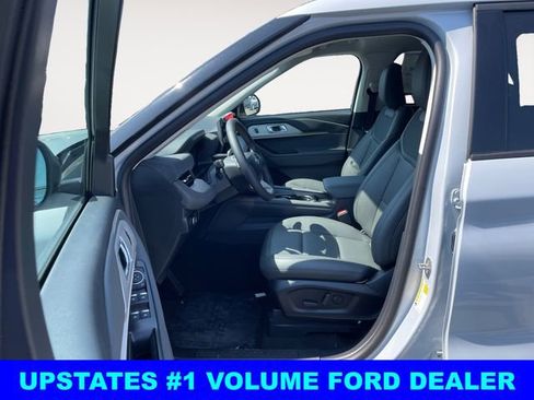 New 2025 Ford Explorer Active w/ Active Comfort Package image 9