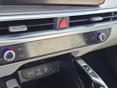 New 2026 Kia Sorento SX image 29