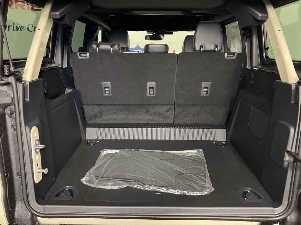 New 2026 Ford Bronco Outer Banks AWD/4WD image 11