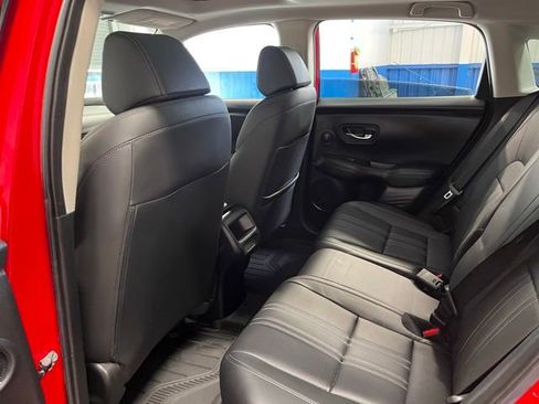 Used 2024 Honda HR-V EX-L image 17