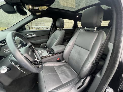 Certified 2025 Land Rover Range Rover Velar Dynamic SE image 15