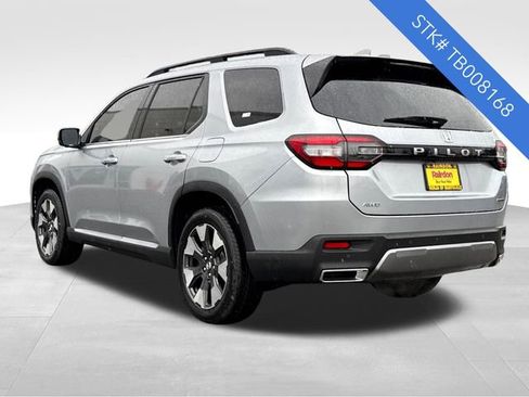 New 2026 Honda Pilot Touring image 5