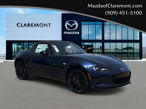 New 2026 MAZDA MX-5 Miata Club w/ Interior Package RWD image 1