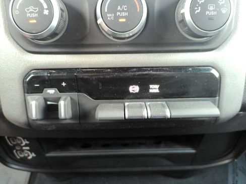 Used 2023 RAM 2500 Big Horn w/ Level 1 Equipment Group AWD/4WD image 43