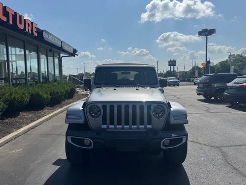 Used 2021 Jeep Wrangler Unlimited Sahara w/ Cold Weather Group AWD/4WD image 2